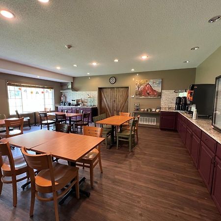 Country Inn Уолкер Экстерьер фото